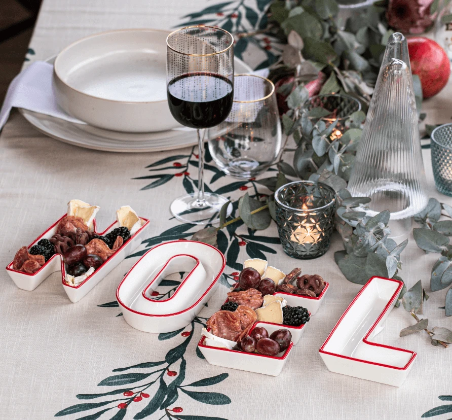 Ladelle Letters Noel Schalenset Porselein 4-delig 4 Ladelle Letters Noel Schalenset Porselein 4-delig - Afbeelding 2